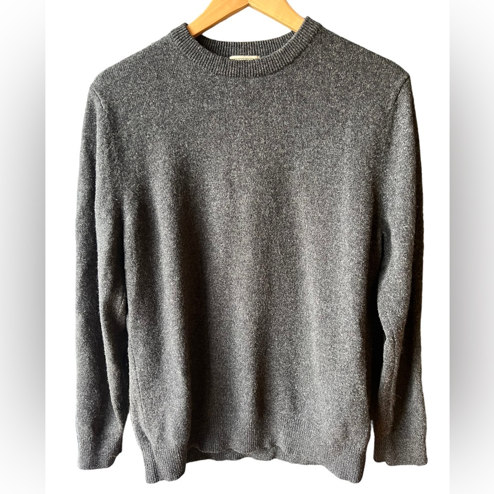 Gray LL Bean Classic Crewneck Sweater 100% Lamb’s Wool Women’s Medium